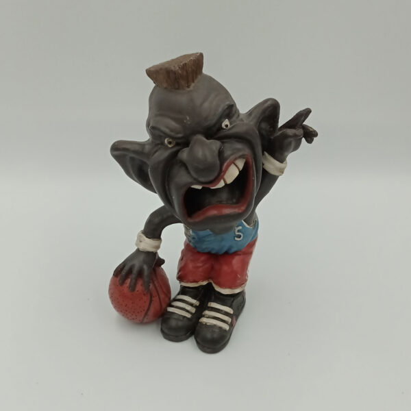 9775Η - Φιγούρα μπασκετμπολίστας